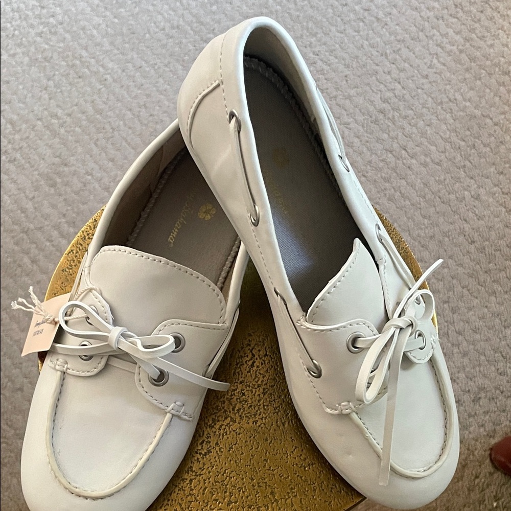 Tommy Bahama White Leather Loafers